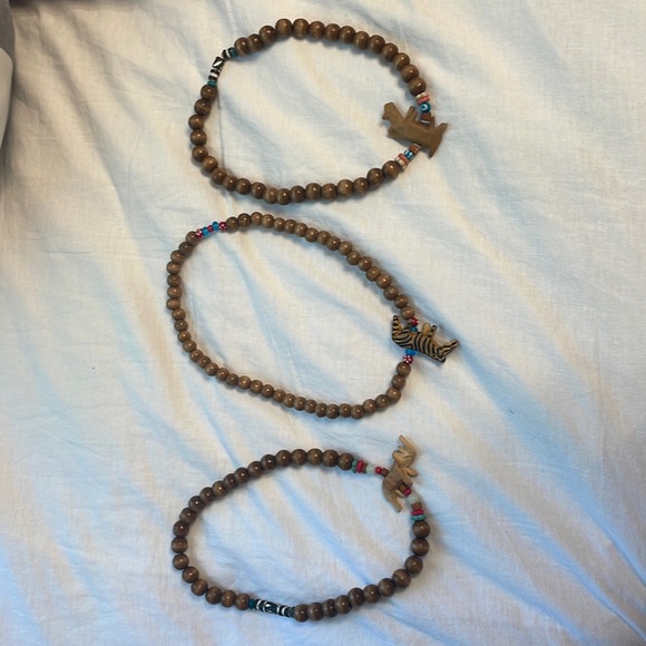 twine and twig girls beaded animal necklaces - Picture 1 of 4